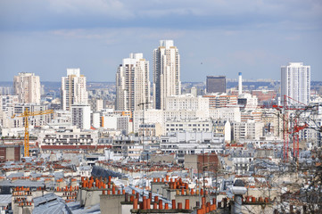 Fototapeta na wymiar Paryż od wzgórza Montmartre