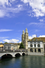 Fototapeta premium Zurich City Hall and Grossmuenster church across Limmat river