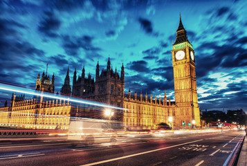 Fototapeta na wymiar Palace of Westminster z Big Ben wynika z Westminster Bridge