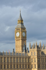 Fototapeta na wymiar zegar wieża Big Ben
