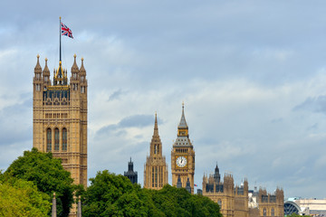 UK parliament flying flag © pauws99