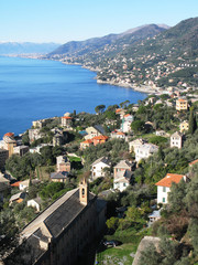 Fototapeta na wymiar Wybrzeżu Ligurii. Widok z Camogli