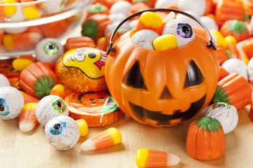 Crédence de cuisine en verre imprimé Bonbons Bonbons effrayants d& 39 Halloween à l& 39 orange