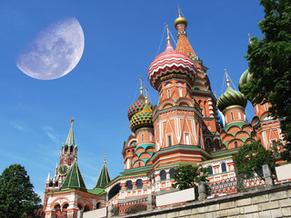 Fototapeta na wymiar Bazyli katedra na Placu Czerwonym w Moskwie