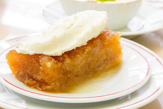 Turkish Dessert Ekmek Tatlisi