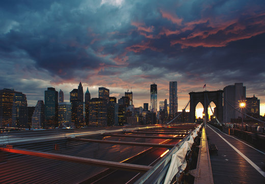 Fototapeta Panoramic shot of Manhattan skyline from the Brooklyn bridge 