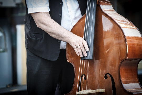 Kontrabass