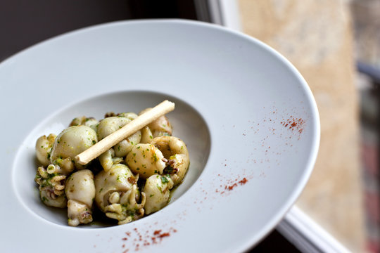 Calamar, encornet, plat, cuisine, restaurant, gastronomie