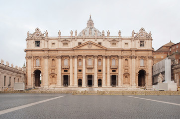 Fototapeta na wymiar Bazylika Świętego Piotra w Watykanie, Rzym, Włochy.