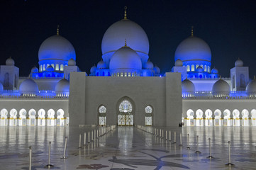 Abu Dhabi Sheikh Zayed White Mosque - obrazy, fototapety, plakaty