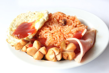 fired rice with tomato sauce