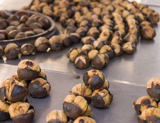 Food on Istanbul streets: roasted chectnuts