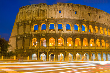 Fototapeta na wymiar Colosseum at Dusk, Rzym Włochy