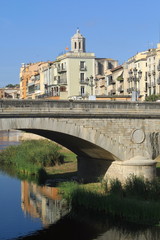Obraz premium River view of Girona, Spain