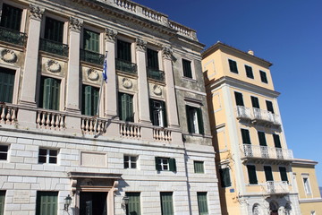 greek building of classical architecture	