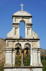 Fototapeta na wymiar Cerkiewna dzwonnica na greckiej wyspie Korfu