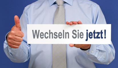 Wechseln Sie jetzt Versicherung oder Stromanbieter