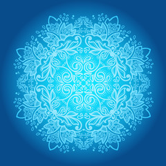 голубая кружевная зимняя снежинка. круглый узор