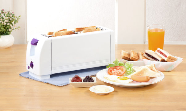 Bread toaster the necessary  kitchen tool
