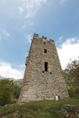 Fototapeta na wymiar Wieża Champorcher Valle d'Aosta