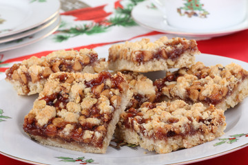 Strawberry Nut Bars