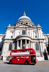 Foto op Plexiglas London St Pauls Cathedral and old bus © Pixelbliss