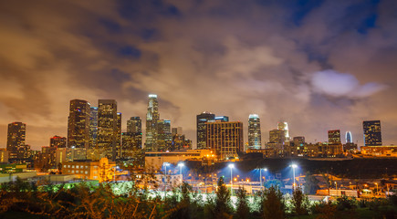 Fototapeta na wymiar Los Angeles w nocy
