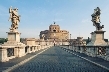 Fototapeta na wymiar Castel Santangelo twierdza i most zobaczyć w Rzymie, Włochy.