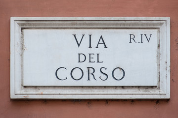 Naklejka premium Street plate of famous Via del Corso. Rome. Italy.