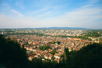 Fototapeta na wymiar Besançon, widok na centrum miasta z Fort Chaudanne