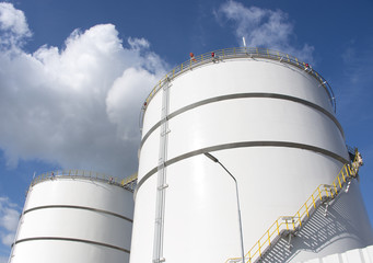 oil storage tanks