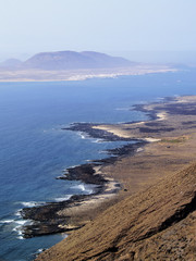 Obraz premium Famara Cliffs and Graciosa Island, Lanzarote