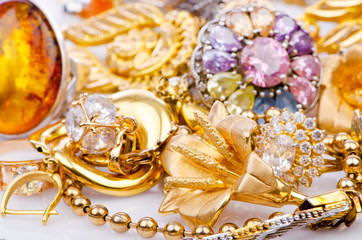 Large collection of gold jewellery