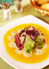 Carpaccio made of sea scallops