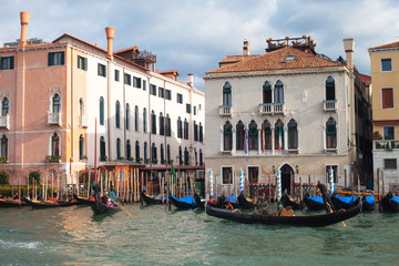 Fototapeta na wymiar Early moning in Venice, Italy.