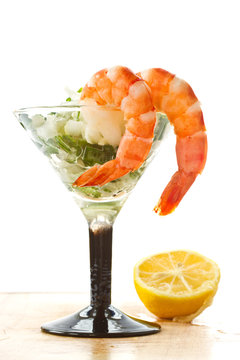salad with greens and prawns