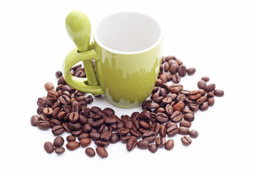 Café en grain et une tasse