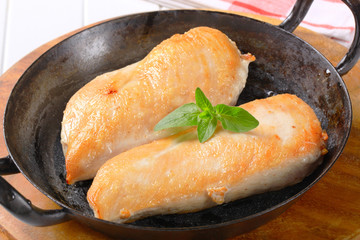 Seared chicken breast fillets