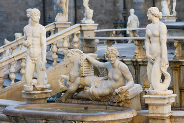 Naklejka premium Piazza Pretoria_Palermo
