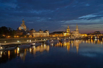 Obraz premium Dresden at night