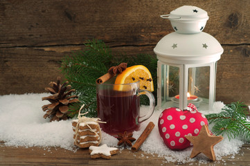 Zimtsterne mit Glühwein