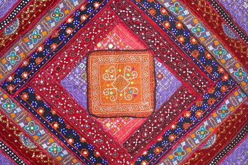 Inde - patchwork rouge