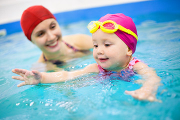 Fototapeta premium baby swimming