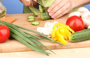 Chopping food ingredients