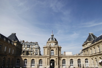 Fototapeta na wymiar Sénat, Palais du Luxembourg à Paris 