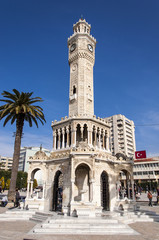 Fototapeta na wymiar Antyczny zegar wieżowy z Izmir