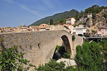Fototapeta premium Nyon, Francia - Drôme Rhône Alpes - ponte romano