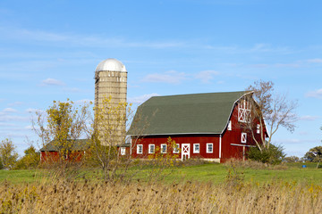 Traditional American Barn (Autumn Season)