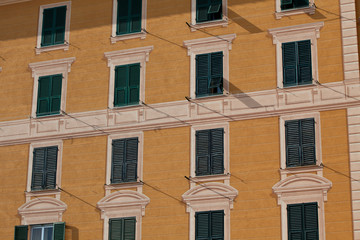 Fototapeta na wymiar Okna Liguria