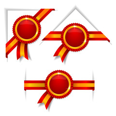 Set of labels with tapes